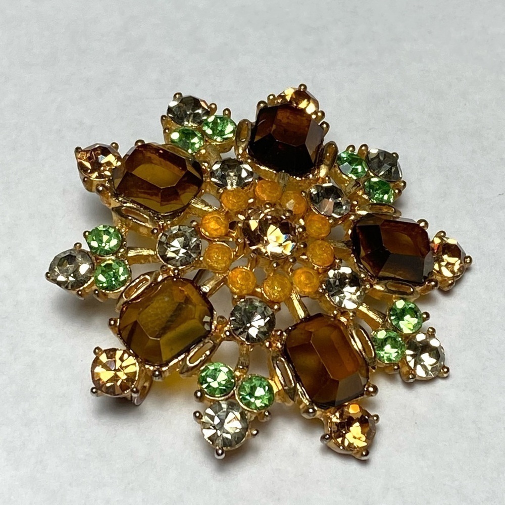 Brooch Pin Flower Glass Rhinestones Lucite Vintage Estate Unique Rare
